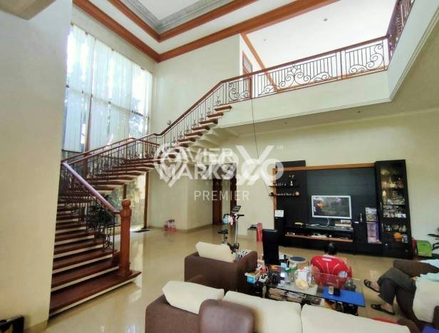 Rumah Luxury Modern Siap Huni di Araya Malang Rumah Luxury Modern Siap Huni di Araya Malang