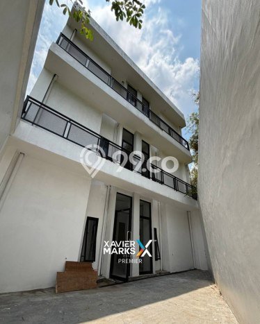 Siap Huni Rumah Mewah 26 Kamar di Batu Dekat ke Mana Pun Siap Huni Rumah Mewah 26 Kamar di Batu Dekat ke Mana Pun