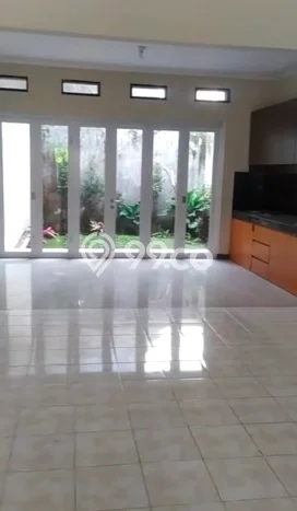 Jarang Ada! Rumah Sewa 4 Kamar Bagus Siap Huni Kota Baru Parahyangan Jarang Ada! Rumah Sewa 4 Kamar Bagus Siap Huni Kota Baru Parahyangan