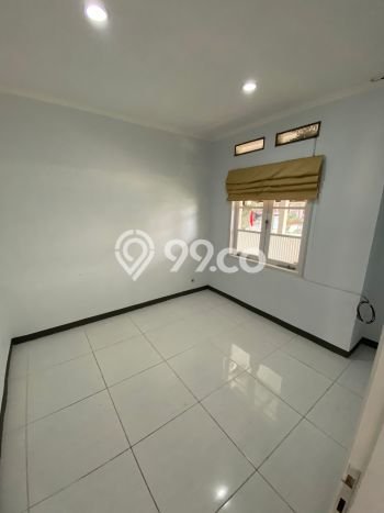 SPECIAL PRICE! Rumah area Kota Baru Parahyangan, 2 KT, Dekat Pusat Kota, LT 105m² LB 50m² SPECIAL PRICE! Rumah area Kota Baru Parahyangan, 2 KT, Dekat Pusat Kota, LT 105m² LB 50m²