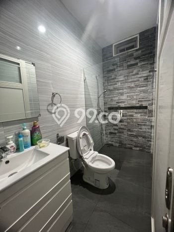 For Sale! Luxury House LT 300m2 Desain Elegan di Gading Serpong For Sale! Luxury House LT 300m2 Desain Elegan di Gading Serpong