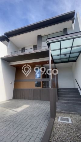Jual Rumah Luas Elegan Dengan View Eksklusif di Geger Kalong, Bandung Jual Rumah Luas Elegan Dengan View Eksklusif di Geger Kalong, Bandung