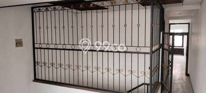 Ruko Bagus Dijual LB 160m2 Lokasi Strategis Bandung Area Cocok untuk Berbisnis Ruko Bagus Dijual LB 160m2 Lokasi Strategis Bandung Area Cocok untuk Berbisnis