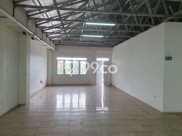 Lokasi Strategis! Dijual Gudang Bisnis di Soreang, Bandung Kondisi Baik Lokasi Strategis! Dijual Gudang Bisnis di Soreang, Bandung Kondisi Baik