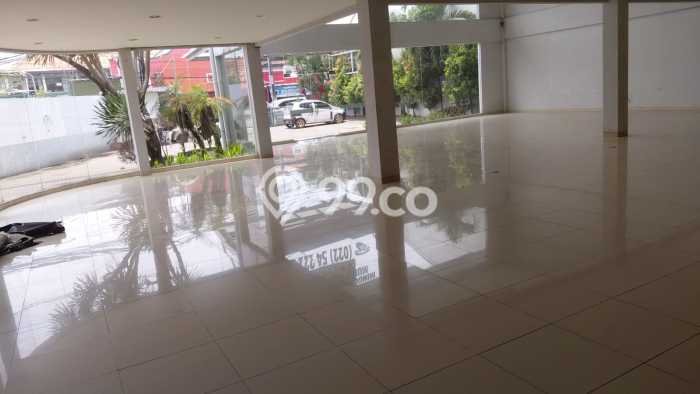 Disewakan Komersial di Kawasan Ramai Kopo Luas 848m2 Disewakan Komersial di Kawasan Ramai Kopo Luas 848m2