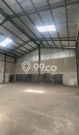 Gudang Disewa di Bandung dengan LB 250m2 Area Komersial Ramai Gudang Disewa di Bandung dengan LB 250m2 Area Komersial Ramai