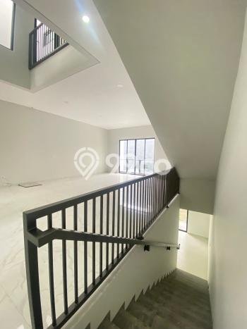 For Sale! Luxury House LT 186m2 Desain Modern di Geger Kalong For Sale! Luxury House LT 186m2 Desain Modern di Geger Kalong