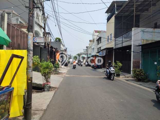 Rumah Luxury Modern Siap Huni di Angke Jakarta Barat Rumah Luxury Modern Siap Huni di Angke Jakarta Barat
