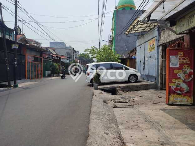 Rumah Luxury Modern Siap Huni di Angke Jakarta Barat Rumah Luxury Modern Siap Huni di Angke Jakarta Barat
