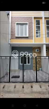 For Sale Rumah 3 Kamar Lokasi Ideal Bagus dan Strategis di Kelapa Gading For Sale Rumah 3 Kamar Lokasi Ideal Bagus dan Strategis di Kelapa Gading