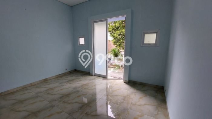 Rumah Nyaman area Riau, 4 KT, Area Tenang, Luas 240m² Bangunan 288m² Rumah Nyaman area Riau, 4 KT, Area Tenang, Luas 240m² Bangunan 288m²