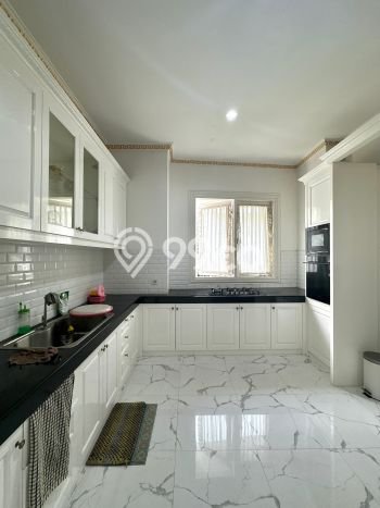 Rumah Disewakan Jakarta Selatan LT 450m2 LB 600m2 Kawasan Pondok Labu Rumah Disewakan Jakarta Selatan LT 450m2 LB 600m2 Kawasan Pondok Labu