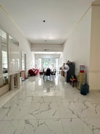 Rumah Disewakan Jakarta Selatan LT 450m2 LB 600m2 Kawasan Pondok Labu Rumah Disewakan Jakarta Selatan LT 450m2 LB 600m2 Kawasan Pondok Labu