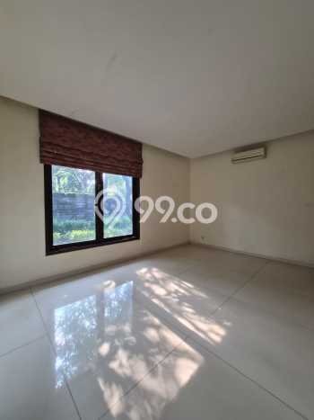 Hunian Modern dengan LT 590m2 & LB 800m2 Disewakan di Kemang Hunian Modern dengan LT 590m2 & LB 800m2 Disewakan di Kemang