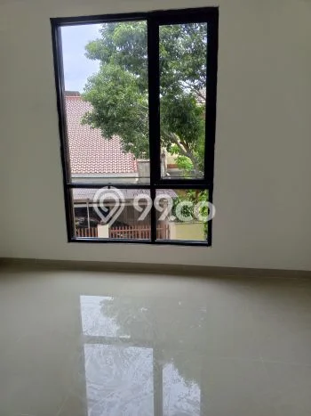 Jual Rumah Favorit Siap Huni LB 103m2 di Matraman, Jakarta Timur Jual Rumah Favorit Siap Huni LB 103m2 di Matraman, Jakarta Timur