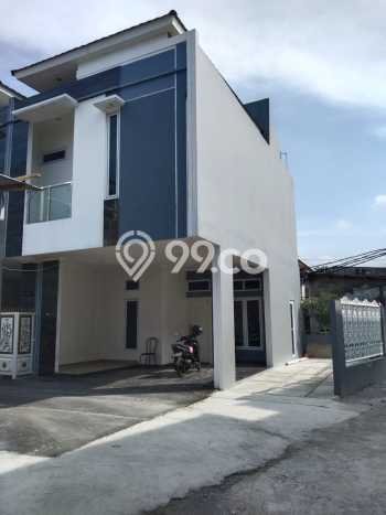 Hunian Cantik Modern Lb 115m2 di Kemayoran, Jakarta Pusat Hunian Cantik Modern Lb 115m2 di Kemayoran, Jakarta Pusat