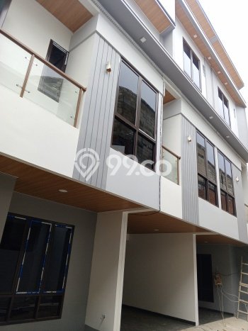 Jual Rumah Eksklusif 3 KT di Setiabudi, Jakarta Selatan Jual Rumah Eksklusif 3 KT di Setiabudi, Jakarta Selatan