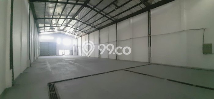 Disewakan Gudang di Pusat Kota Tangerang Ramai Strategis Disewakan Gudang di Pusat Kota Tangerang Ramai Strategis