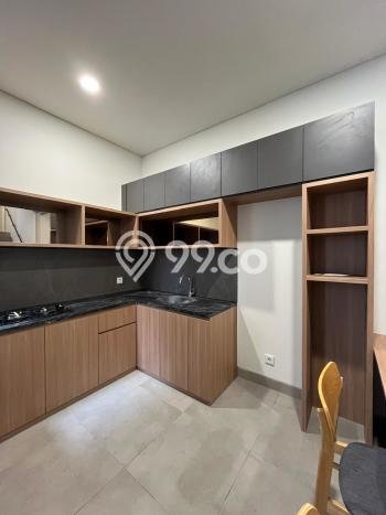 Disewakan! Rumah 3 Kamar Tidur &
3 Kamar Mandi di BSD, Tangerang Disewakan! Rumah 3 Kamar Tidur &
3 Kamar Mandi di BSD, Tangerang