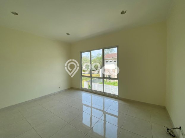 Jarang Ada! Rumah Sewa 4 Kamar Bagus Siap Huni BSD Jarang Ada! Rumah Sewa 4 Kamar Bagus Siap Huni BSD