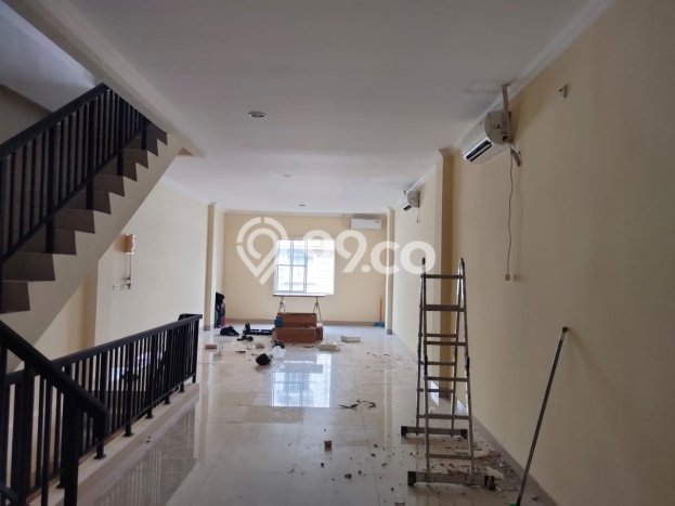 For Rent Ruko Strategis di Green Lake City, Luas 68m², Lokasi Komersial, Jalan Bagus For Rent Ruko Strategis di Green Lake City, Luas 68m², Lokasi Komersial, Jalan Bagus