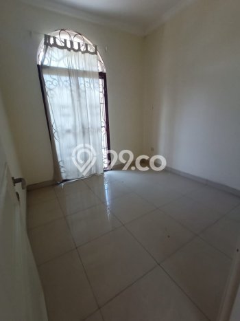 HUNIAN EKSKLUSIF! Rumah area Green Lake City, 3 KM, Design Minimalis, Luas 160m² LB 180m² HUNIAN EKSKLUSIF! Rumah area Green Lake City, 3 KM, Design Minimalis, Luas 160m² LB 180m²