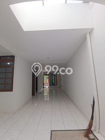 Disewakan! Rumah 3 Kamar Tidur &
2 Kamar Mandi di Duri Kosambi, Jakarta Barat Disewakan! Rumah 3 Kamar Tidur &
2 Kamar Mandi di Duri Kosambi, Jakarta Barat