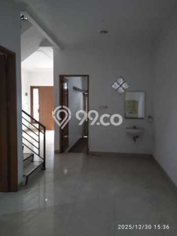 Disewakan Rumah Harga Terjangkau di Tomang Jakarta Barat dengan 5 KT Disewakan Rumah Harga Terjangkau di Tomang Jakarta Barat dengan 5 KT