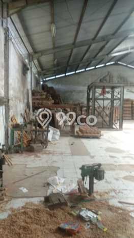LOKASI STRATEGIS! Gudang Kawasan Neglasari, Luas 1000m2m², Jalan Strategis LOKASI STRATEGIS! Gudang Kawasan Neglasari, Luas 1000m2m², Jalan Strategis