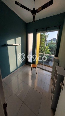 Disewakan! Rumah 3 Kamar Tidur &
2 Kamar Mandi di Green Lake City, Jakarta Barat Disewakan! Rumah 3 Kamar Tidur &
2 Kamar Mandi di Green Lake City, Jakarta Barat