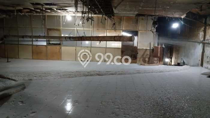 Disewakan Gudang di Kawasan Ramai Kamal Luas 980m2 Disewakan Gudang di Kawasan Ramai Kamal Luas 980m2