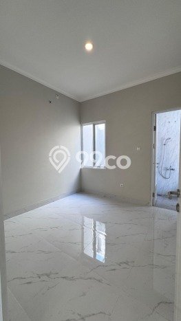 Jual Rumah Eksklusif 2 KT di Gading Serpong, Tangerang Jual Rumah Eksklusif 2 KT di Gading Serpong, Tangerang