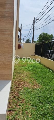 Rumah Elit Modern Siap Huni di Gading Serpong Tangerang Rumah Elit Modern Siap Huni di Gading Serpong Tangerang