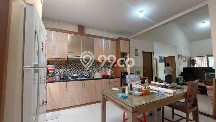 Rumah Modern 4 Kamar LT 257m2 di Harapan Indah Rumah Modern 4 Kamar LT 257m2 di Harapan Indah