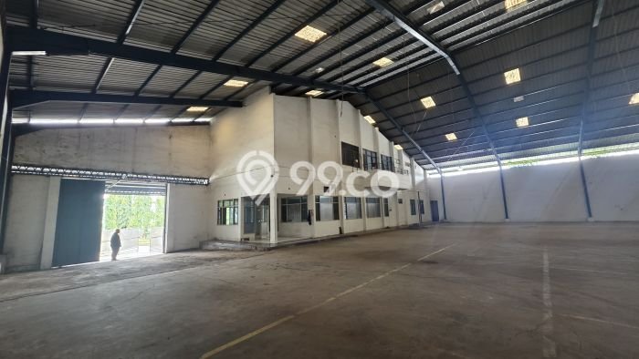 Gudang untuk disewa di Ngaliyan punya LT 2400m2 & LB 2239m2 harga sewa kompetitif Gudang untuk disewa di Ngaliyan punya LT 2400m2 & LB 2239m2 harga sewa kompetitif