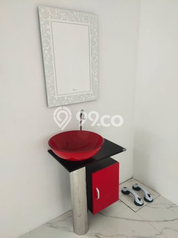 Rumah Terawat 3 KT 2 KM di Tanah Mas, Semarang Rumah Terawat 3 KT 2 KM di Tanah Mas, Semarang