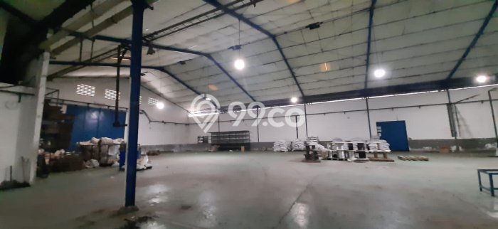 Unit Gudang Dijual di Ngaliyan Semarang Luas Bangunan 2600m2 Unit Gudang Dijual di Ngaliyan Semarang Luas Bangunan 2600m2