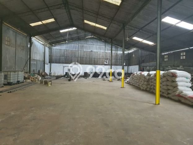 FOR SALE! Gudang di Semarang Tengah Semarang, LT 4300m2, LB 300m2 FOR SALE! Gudang di Semarang Tengah Semarang, LT 4300m2, LB 300m2