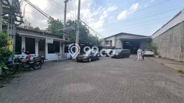 Gudang untuk Disewa di Pusat Semarang Luas Bangunan 5077m2 Gudang untuk Disewa di Pusat Semarang Luas Bangunan 5077m2