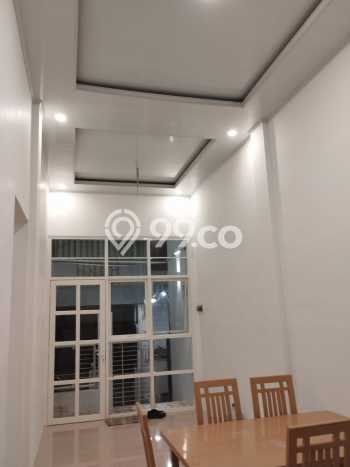 For Sale Rumah 4 Kamar Lokasi Ideal Bagus dan Strategis di Semarang Utara For Sale Rumah 4 Kamar Lokasi Ideal Bagus dan Strategis di Semarang Utara
