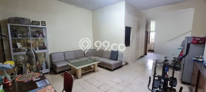 Rumah Strategis Modern Lb 184m2 di Semarang Tengah, Semarang Rumah Strategis Modern Lb 184m2 di Semarang Tengah, Semarang