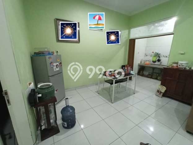 DIJUAL CEPAT! Rumah di Kuningan, Semarang, Luas 180m² Bangunan 145m² BISA KPR! DIJUAL CEPAT! Rumah di Kuningan, Semarang, Luas 180m² Bangunan 145m² BISA KPR!