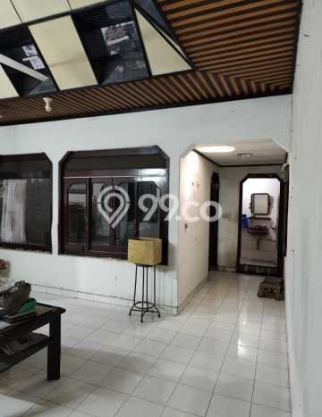 HOT PROPERTY! Rumah Premium di , Luas 240m2m² Bangunan 260m2m² HOT PROPERTY! Rumah Premium di , Luas 240m2m² Bangunan 260m2m²