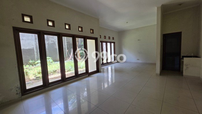 Dijual Hunian Rumah Nyaman 4 Kamar di Puri Anjasmoro, Semarang Dijual Hunian Rumah Nyaman 4 Kamar di Puri Anjasmoro, Semarang