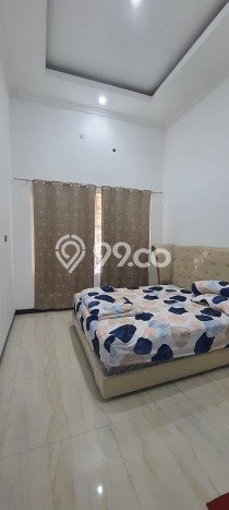 Rumah Mewah LB 150m2 Siap Pakai Desain Elegan di Graha Padma, Semarang Rumah Mewah LB 150m2 Siap Pakai Desain Elegan di Graha Padma, Semarang