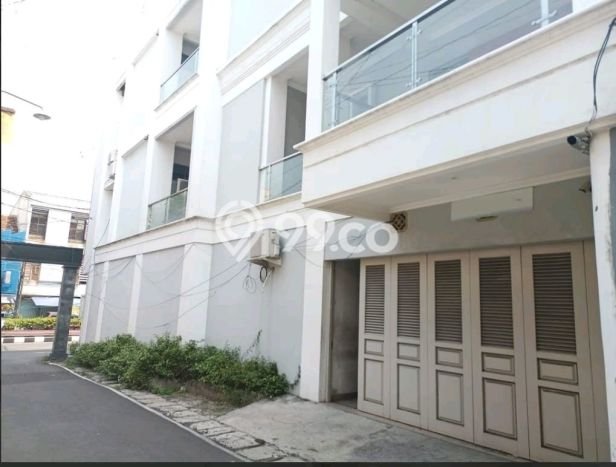 Unit Ruko Dijual di Semarang Tengah Semarang Luas Tanah 216m2, Luas Bangunan 918m2 Unit Ruko Dijual di Semarang Tengah Semarang Luas Tanah 216m2, Luas Bangunan 918m2