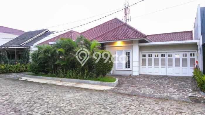 Hunian Eksklusif Siap Huni LT 580m2 di Cipayung, Jakarta Timur Hunian Eksklusif Siap Huni LT 580m2 di Cipayung, Jakarta Timur