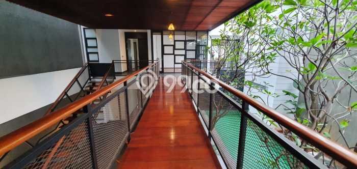 Siap Huni Hunian Elit 4 Kamar di Menteng Dekat ke Mana Saja Siap Huni Hunian Elit 4 Kamar di Menteng Dekat ke Mana Saja