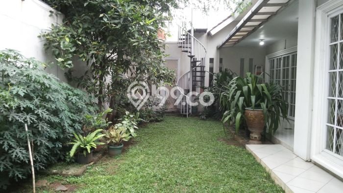 Hunian Eksklusif Siap Huni LT 580m2 di Cipayung, Jakarta Timur Hunian Eksklusif Siap Huni LT 580m2 di Cipayung, Jakarta Timur