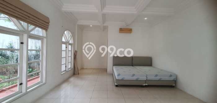 Disewakan! Rumah 4 Kamar Tidur &
4 Kamar Mandi di Kemang, Jakarta Selatan Disewakan! Rumah 4 Kamar Tidur &
4 Kamar Mandi di Kemang, Jakarta Selatan